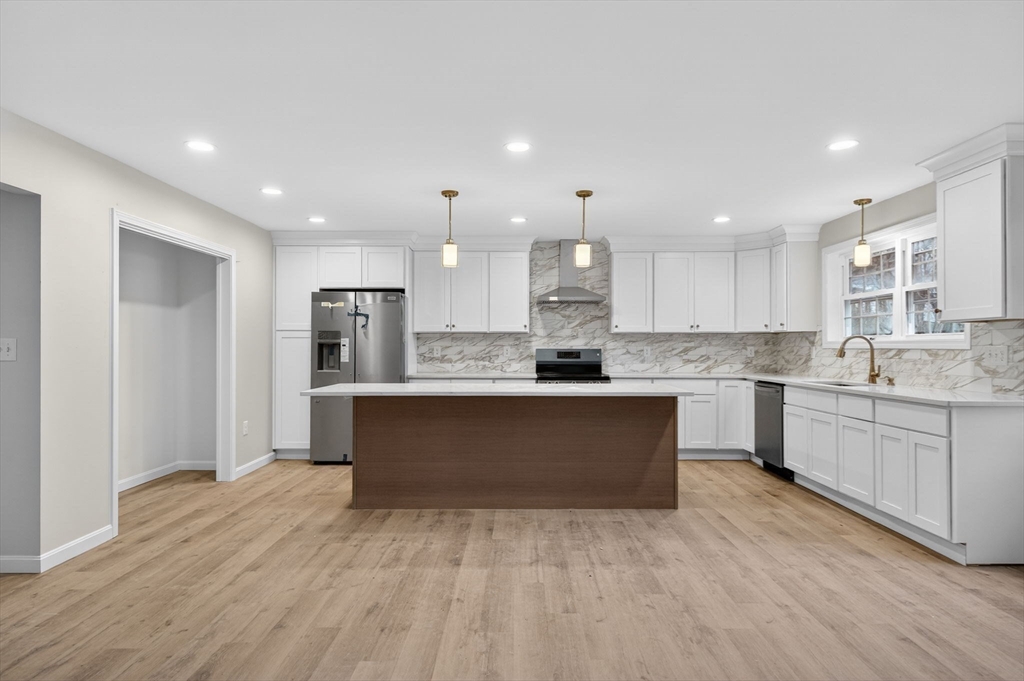 65 Ormonde Road Methuen, MA 01844 - Photo 2 of 42