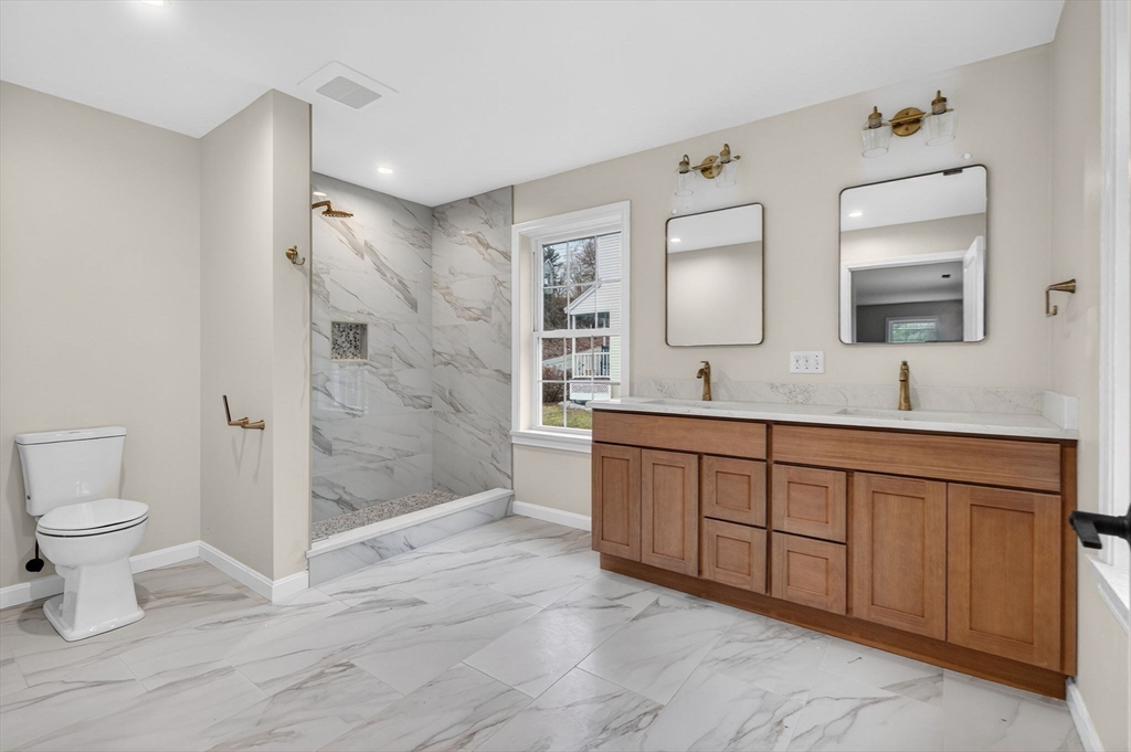 65 Ormonde Road Methuen, MA 01844 - Photo 10 of 42