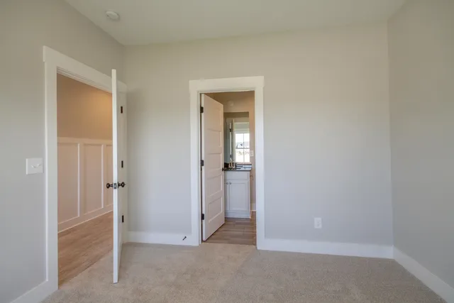 an empty room with closet