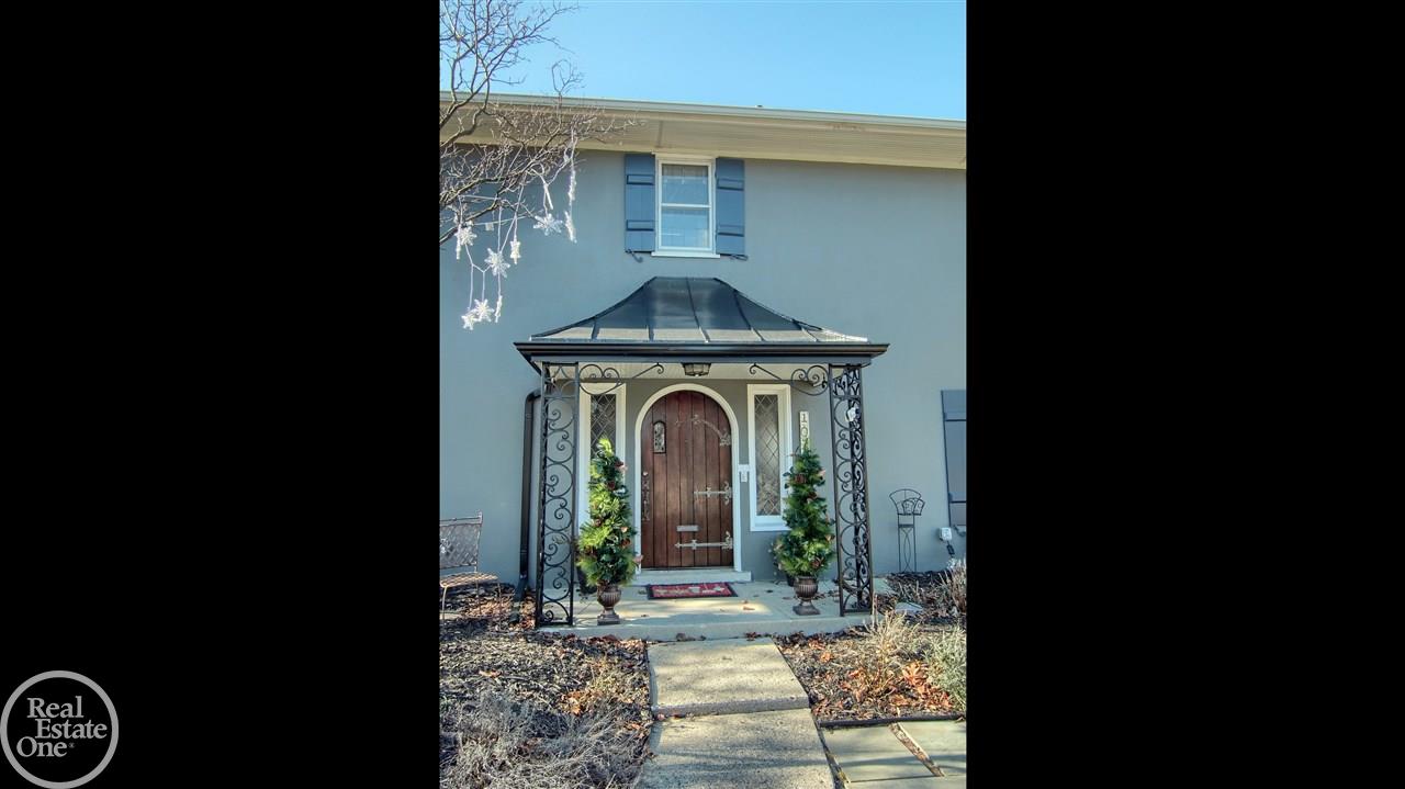 1033 Bishop Road Grosse Pointe Park, MI 48230 - Photo 2 of 37