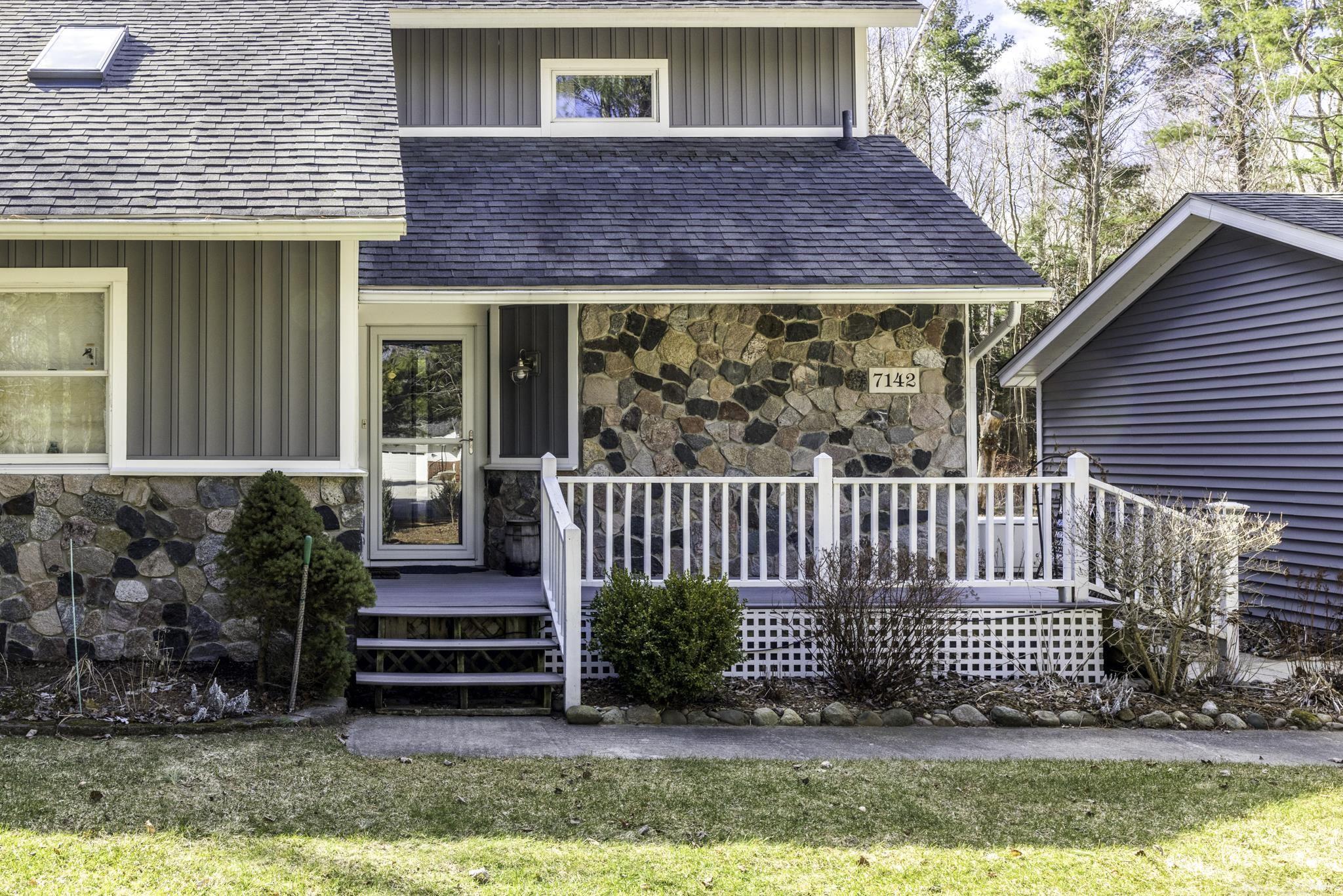 7142 Aitken Road Lexington, MI 48450 - Photo 7 of 59