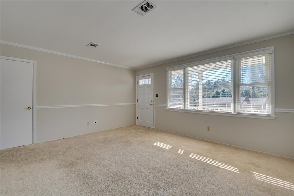 2143 Alfred Lane Augusta, GA 30906 - Photo 5 of 29