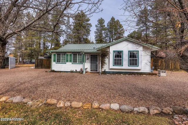 $389,000 | 1306 West Pima Lane, Lakeside, AZ 85929