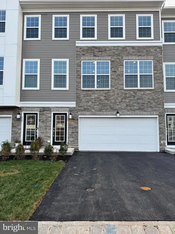 $3,900 | 117 Fred Clark Drive, Pennington, NJ 08534