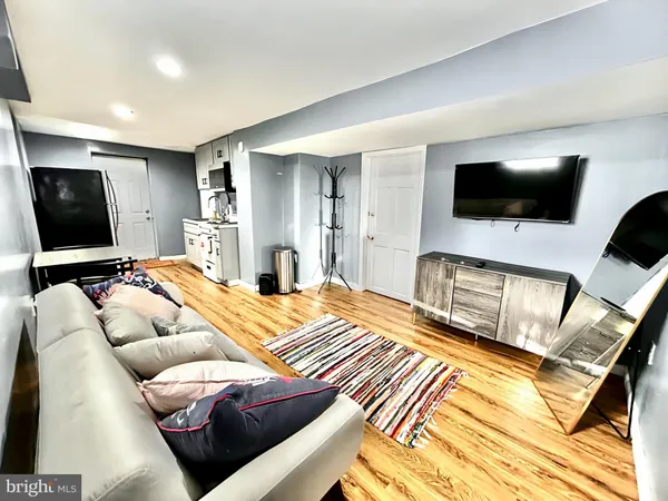 $1,200 | 421 Nova Avenue, Capitol Heights, MD 20743