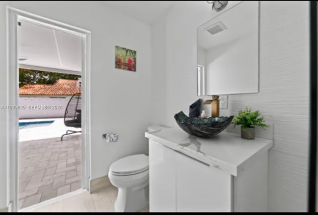 $6,500 | 20051 Northwest 64th Place, Hialeah, FL 33015