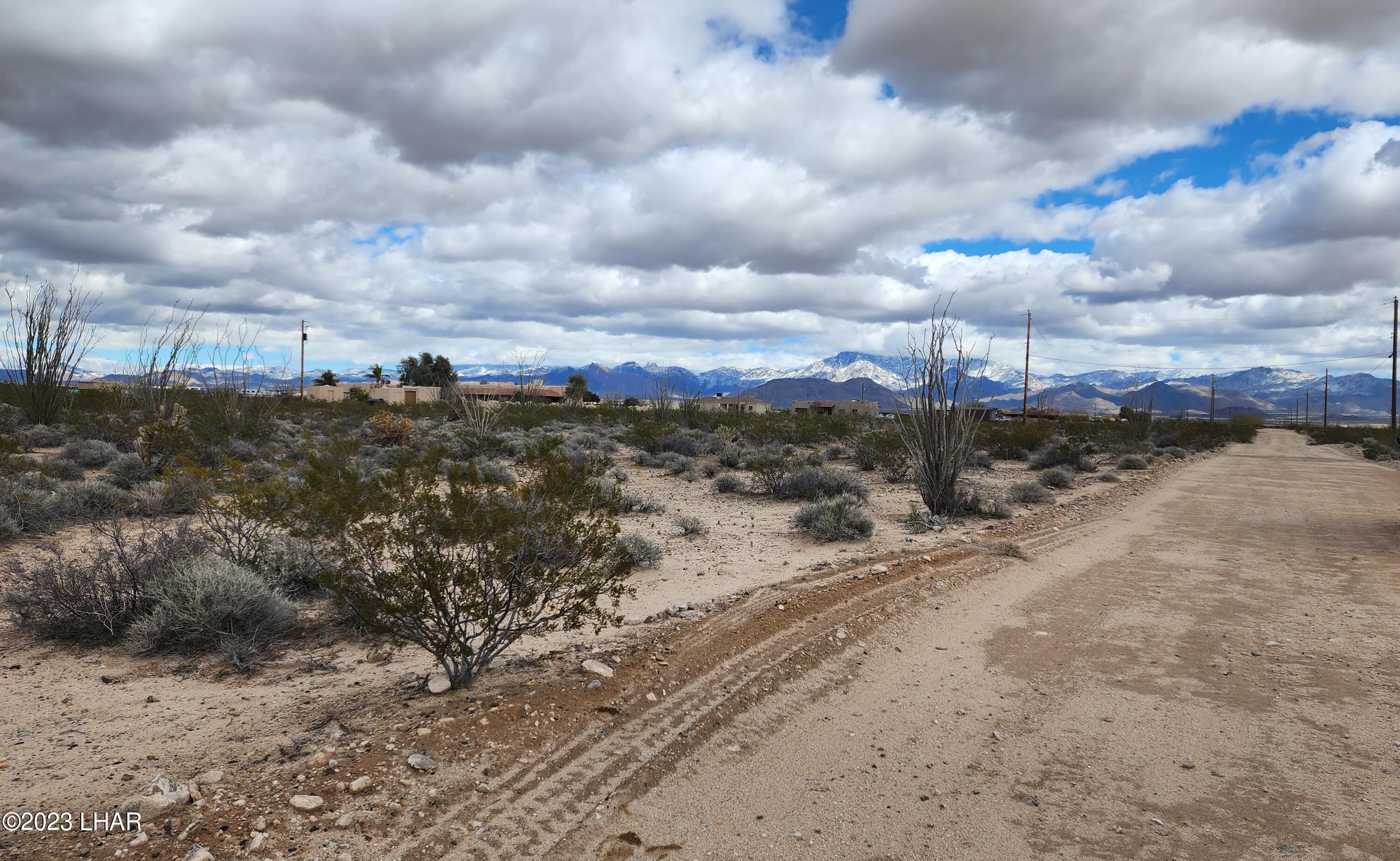 Lot 25 West Wilshire Road Yucca, AZ 86438 - Photo 2 of 28 4.24 Acres Lot 25 Wilshire