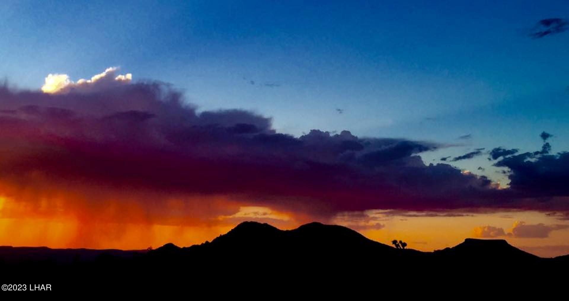 Lot 25 West Wilshire Road Yucca, AZ 86438 - Photo 26 of 28 Gorgeous Sunsets