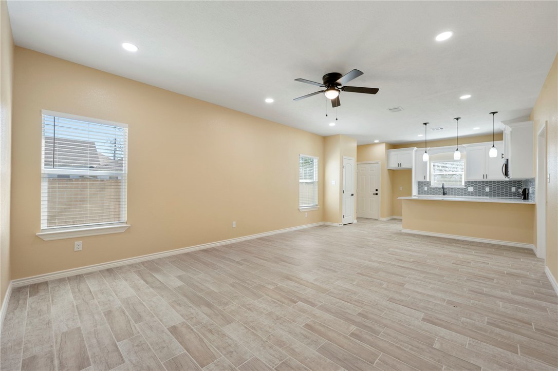 1505 Red Oak Street Bryan, TX 77803 - Photo 4 of 22