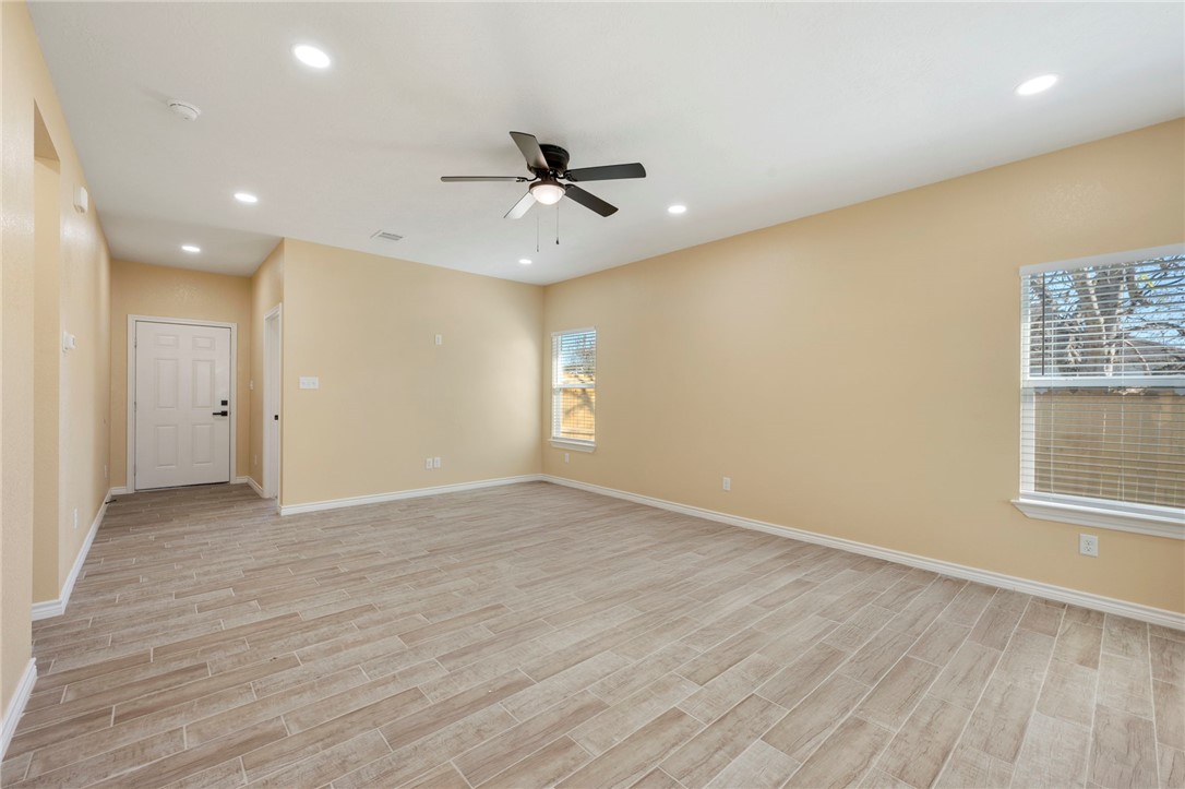 1505 Red Oak Street Bryan, TX 77803 - Photo 6 of 22