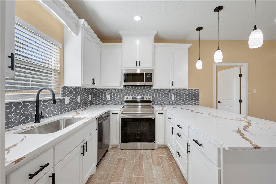 1505 Red Oak Street Bryan, TX 77803 - Photo 9 of 22