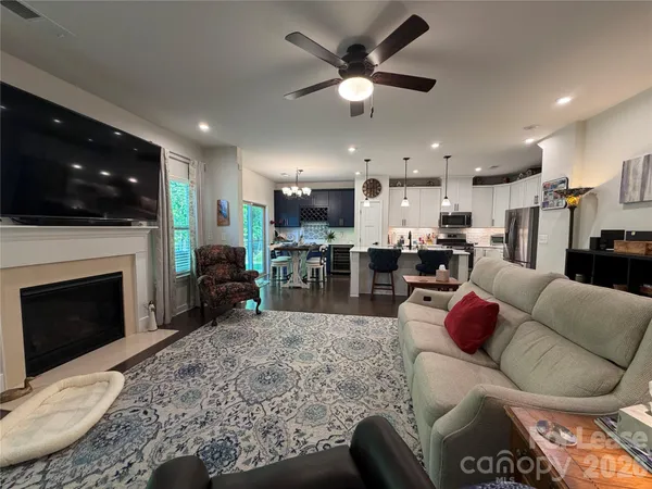 $2,700 | 163 Beacon Drive, Unit B, Mooresville, NC 28117