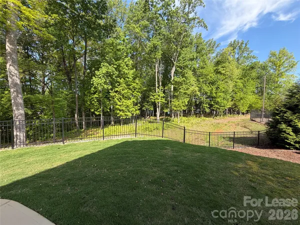 $2,700 | 163 Beacon Drive, Unit B, Mooresville, NC 28117