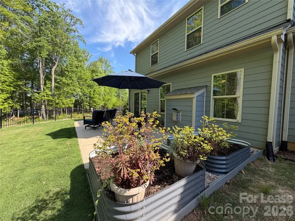 $2,700 | 163 Beacon Drive, Unit B, Mooresville, NC 28117