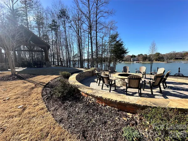$2,700 | 163 Beacon Drive, Unit B, Mooresville, NC 28117