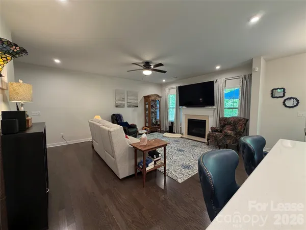 $2,700 | 163 Beacon Drive, Unit B, Mooresville, NC 28117