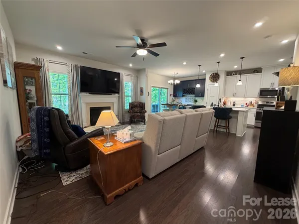 $2,700 | 163 Beacon Drive, Unit B, Mooresville, NC 28117