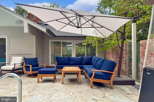 $4,850,000 | 1753 Army Navy Drive, Arlington, VA 22202