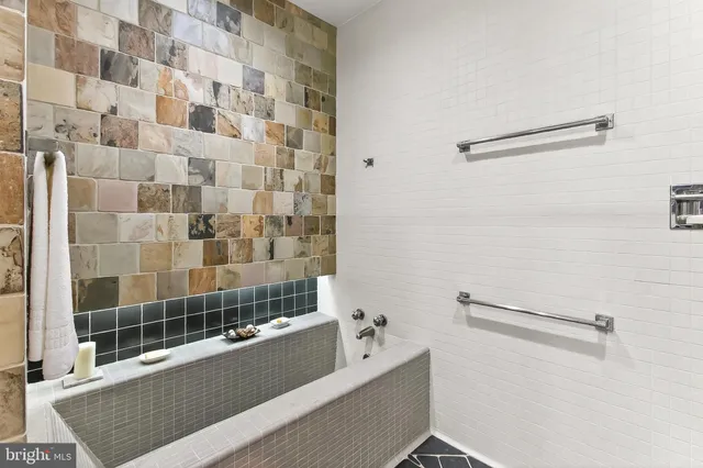 $4,850,000 | 1753 Army Navy Drive, Arlington, VA 22202