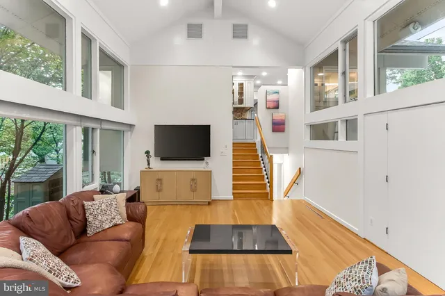 $4,850,000 | 1753 Army Navy Drive, Arlington, VA 22202