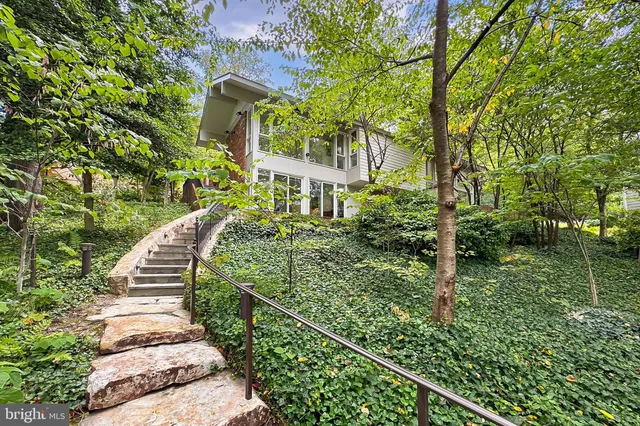 $4,850,000 | 1753 Army Navy Drive, Arlington, VA 22202