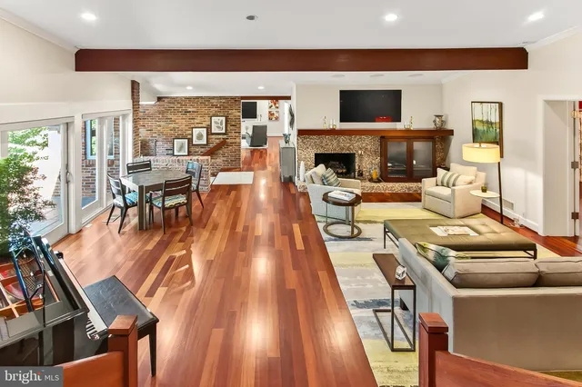 a view of entryway with wooden floor