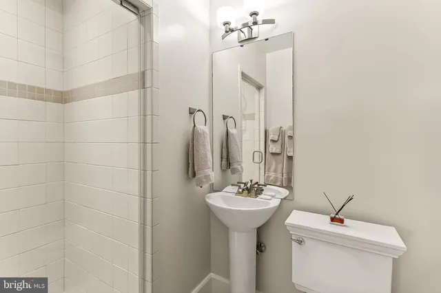 $4,850,000 | 1753 Army Navy Drive, Arlington, VA 22202