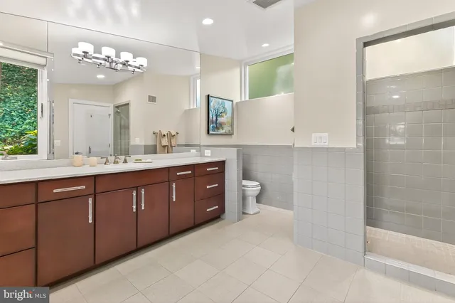 $4,850,000 | 1753 Army Navy Drive, Arlington, VA 22202