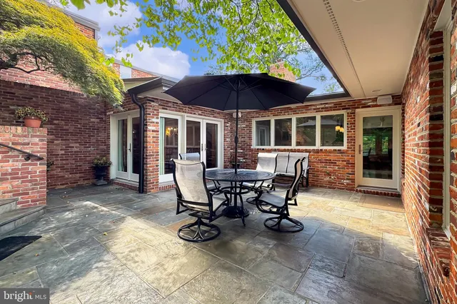 $4,850,000 | 1753 Army Navy Drive, Arlington, VA 22202