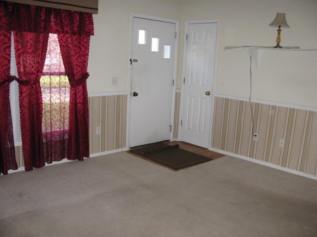 104 South Ivy Lane Butler, IN 46721 - Photo 5 of 12