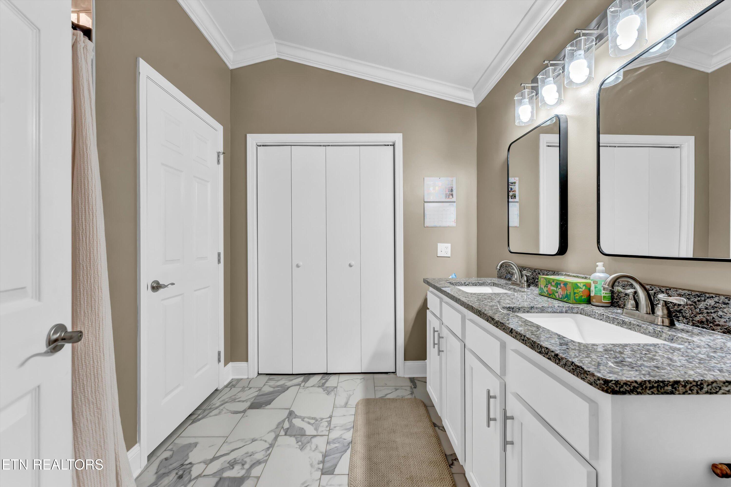 1210 Rowe Street New Tazewell, TN 37825 - Photo 16 of 31 20-1210 Rowe St-20