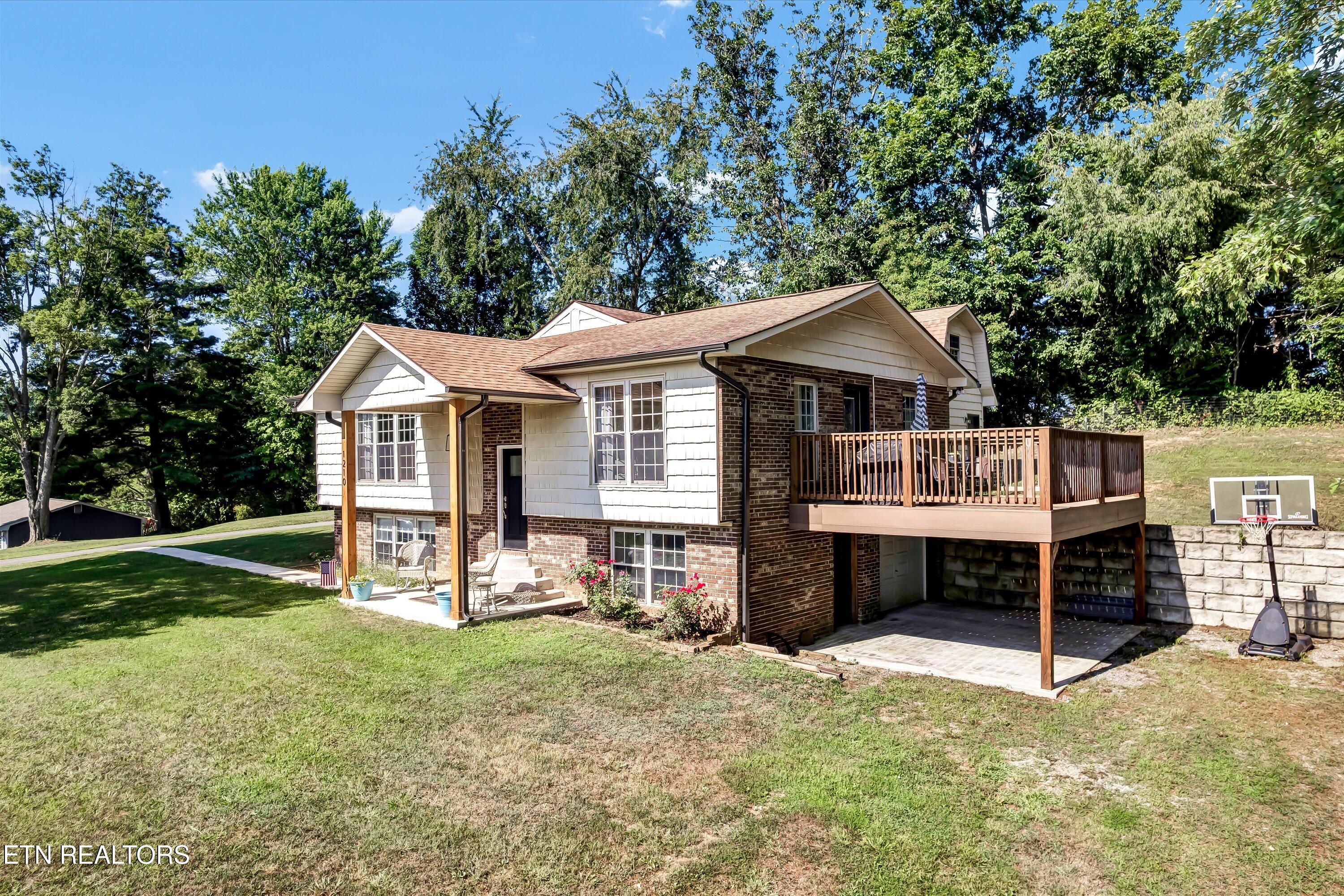 1210 Rowe Street New Tazewell, TN 37825 - Photo 2 of 31 02-1210 Rowe St-2