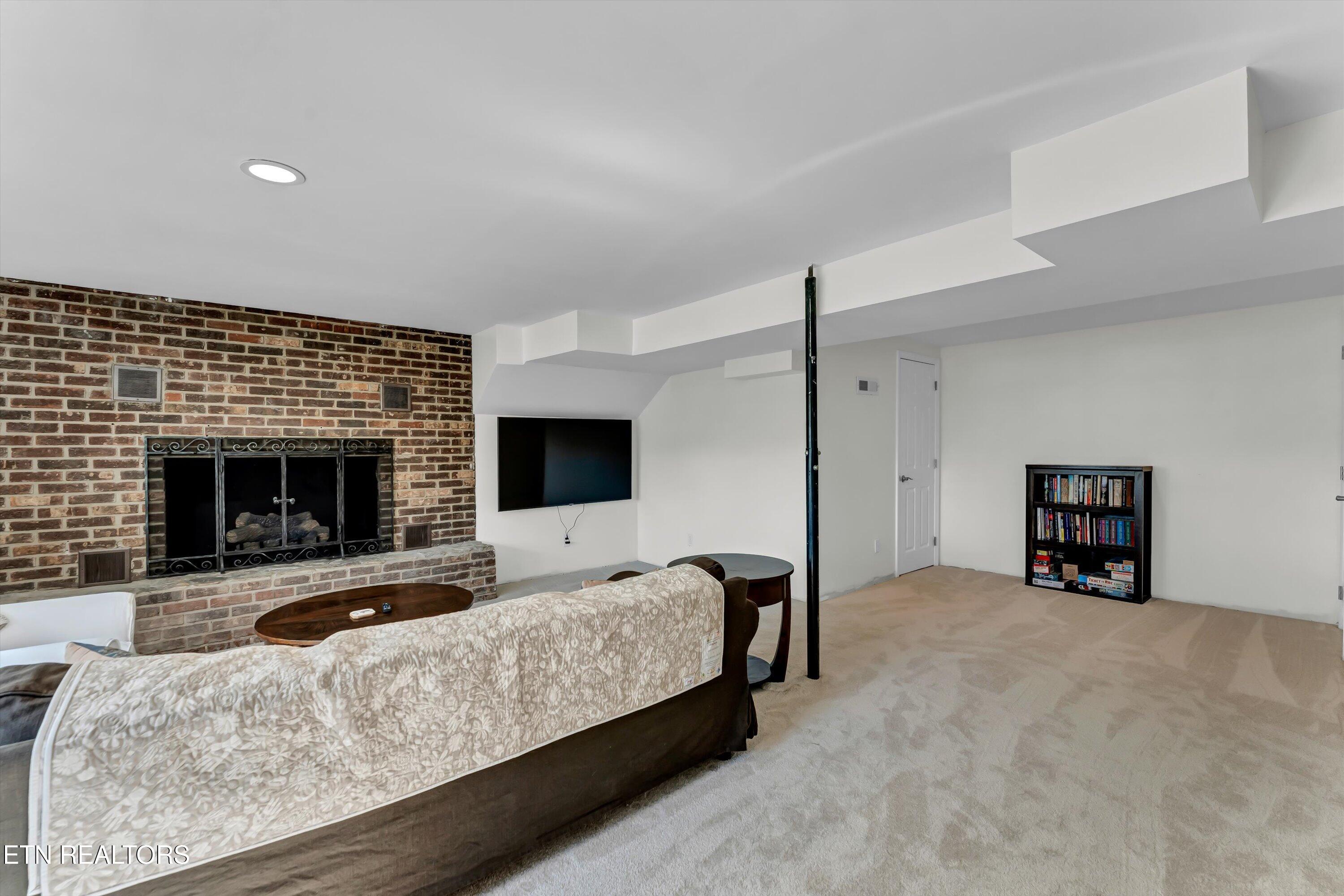 1210 Rowe Street New Tazewell, TN 37825 - Photo 23 of 31 24-1210 Rowe St-24