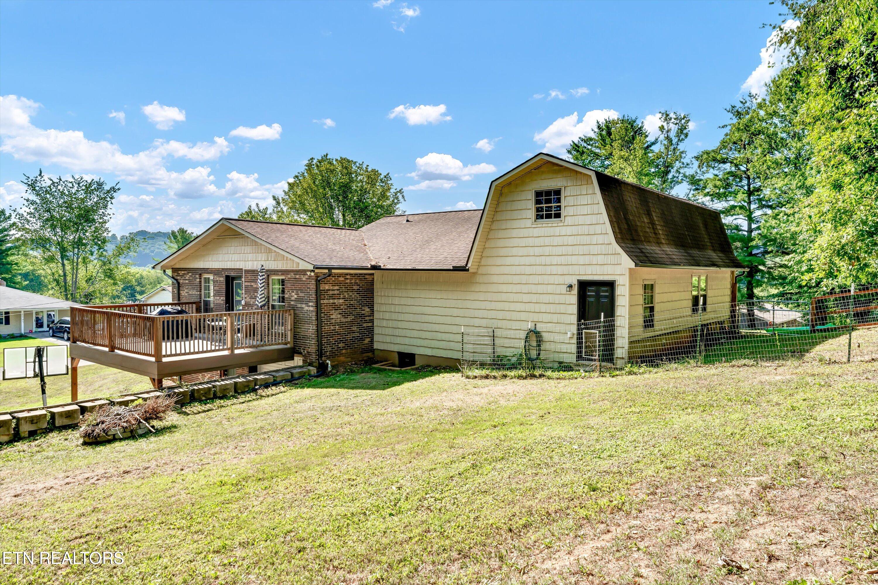 1210 Rowe Street New Tazewell, TN 37825 - Photo 29 of 31 32-1210 Rowe St-32