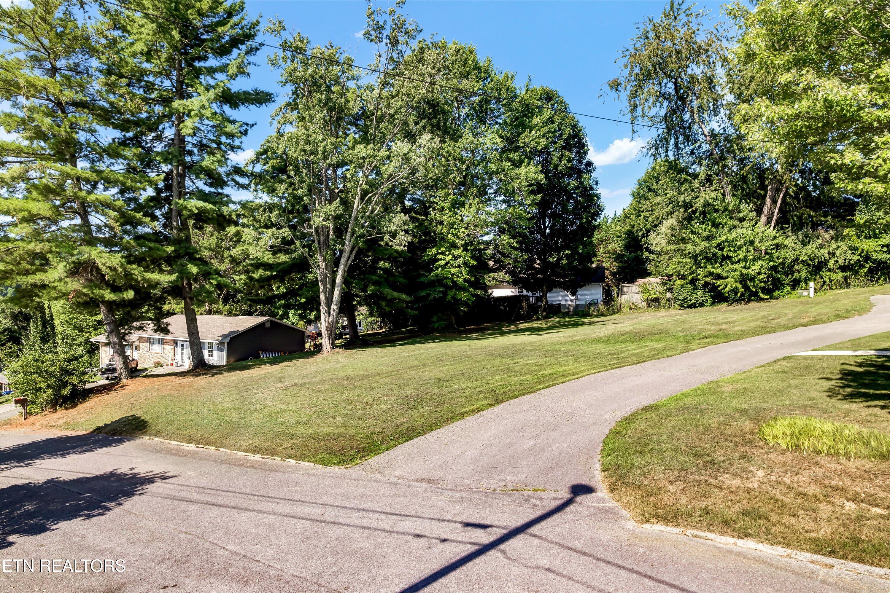 1210 Rowe Street New Tazewell, TN 37825 - Photo 30 of 31 33-1210 Rowe St-33