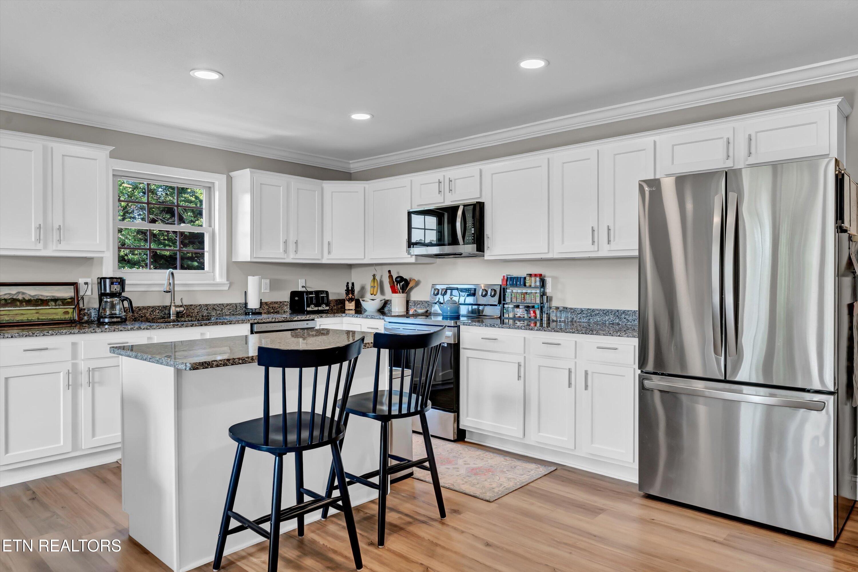 1210 Rowe Street New Tazewell, TN 37825 - Photo 9 of 31 10-1210 Rowe St-10