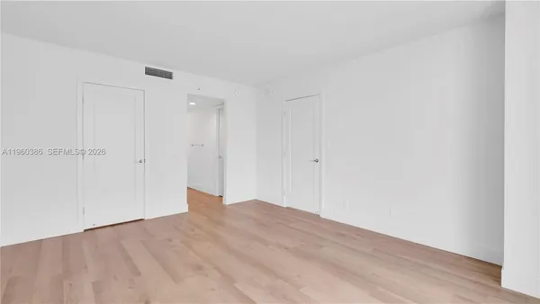 $4,111 | 555 Northeast 34th Street, Unit 1710, Miami, FL 33137