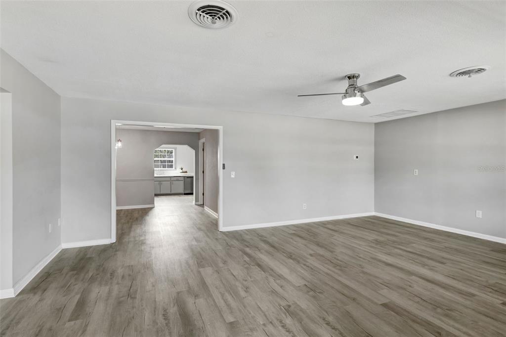 107 Spring Garden Road Sebring, FL 33870 - Photo 6 of 23 Gallery Image 6