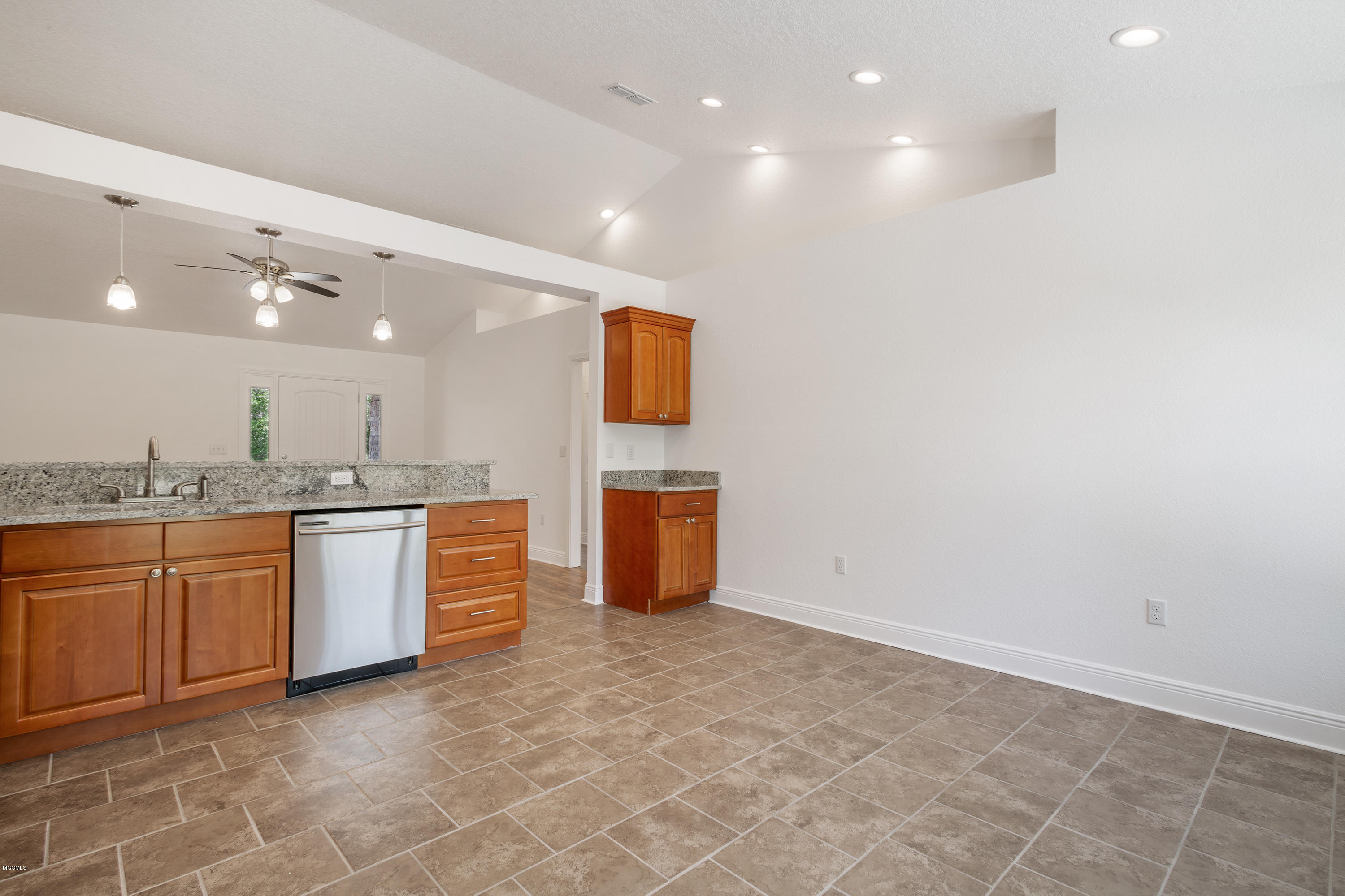 21029 West Wortham Road Saucier, MS 39574 - Photo 11 of 26 0011