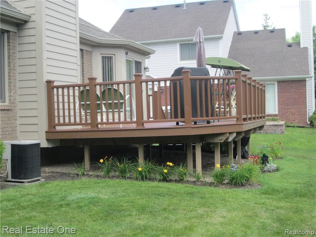 17347 Cross Winds Road Livonia, MI 48152 - Photo 10 of 31 IMG_0681.JPG