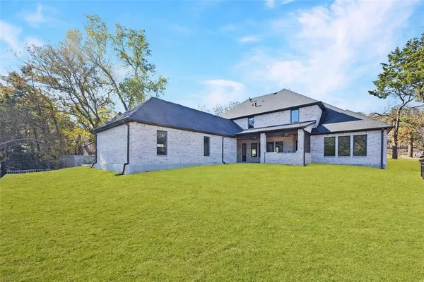 $1,090,000 | 2415 Valley View Drive, Cedar Hill, TX 75104