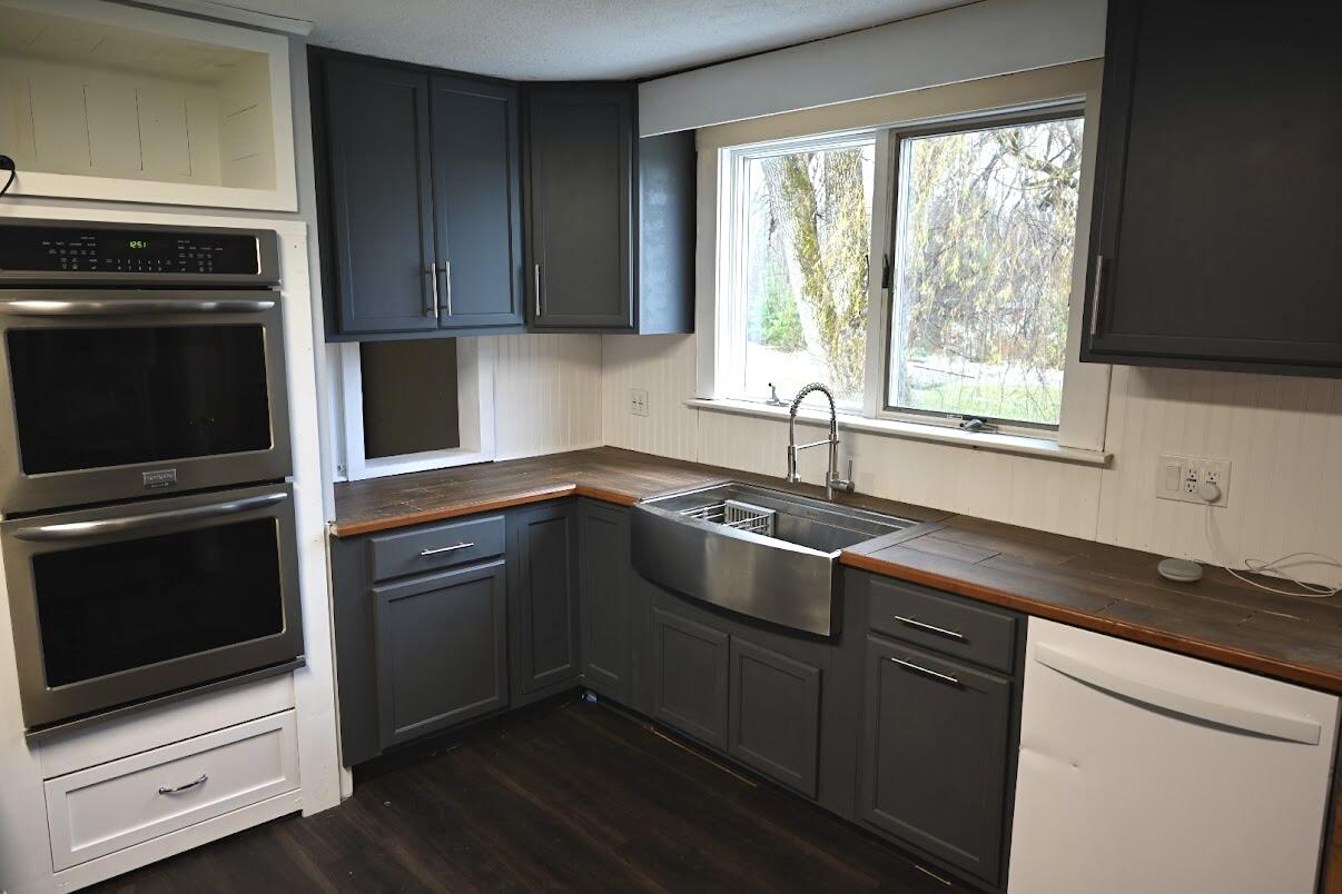 2 Shawnee View Lane Casco, ME 04015 - Photo 9 of 21 Kitchen