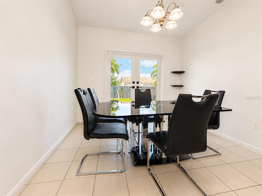 14719 Southwest 176th Street Miami, FL 33187 - Photo 10 of 15