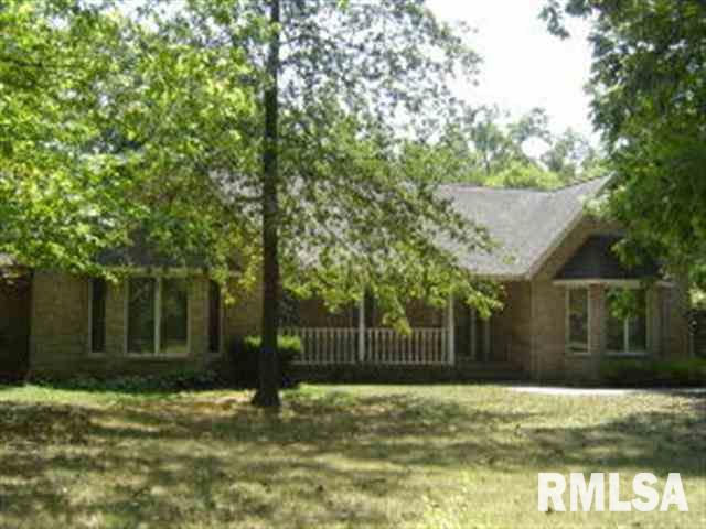2220 Hickory Hills Road Muscatine, IA 52761 - Photo 1 of 4