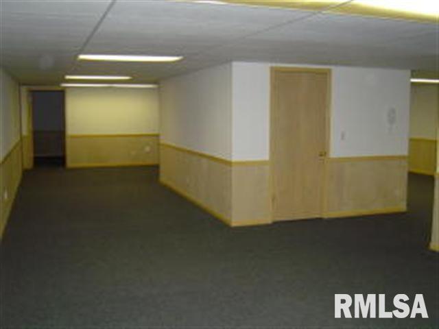 2220 Hickory Hills Road Muscatine, IA 52761 - Photo 4 of 4