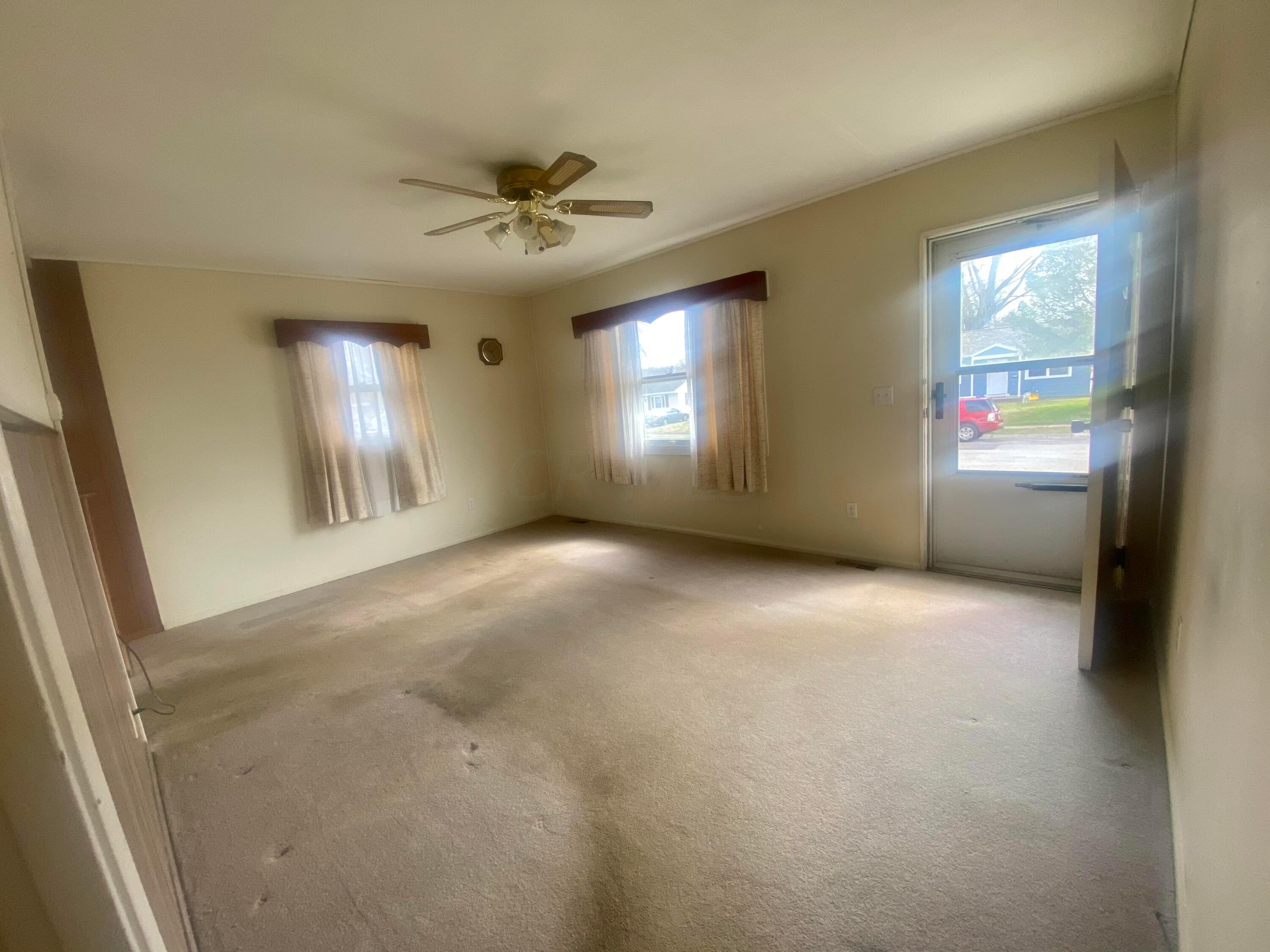 2672 Allen Drive Springfield, OH 45505 - Photo 5 of 9