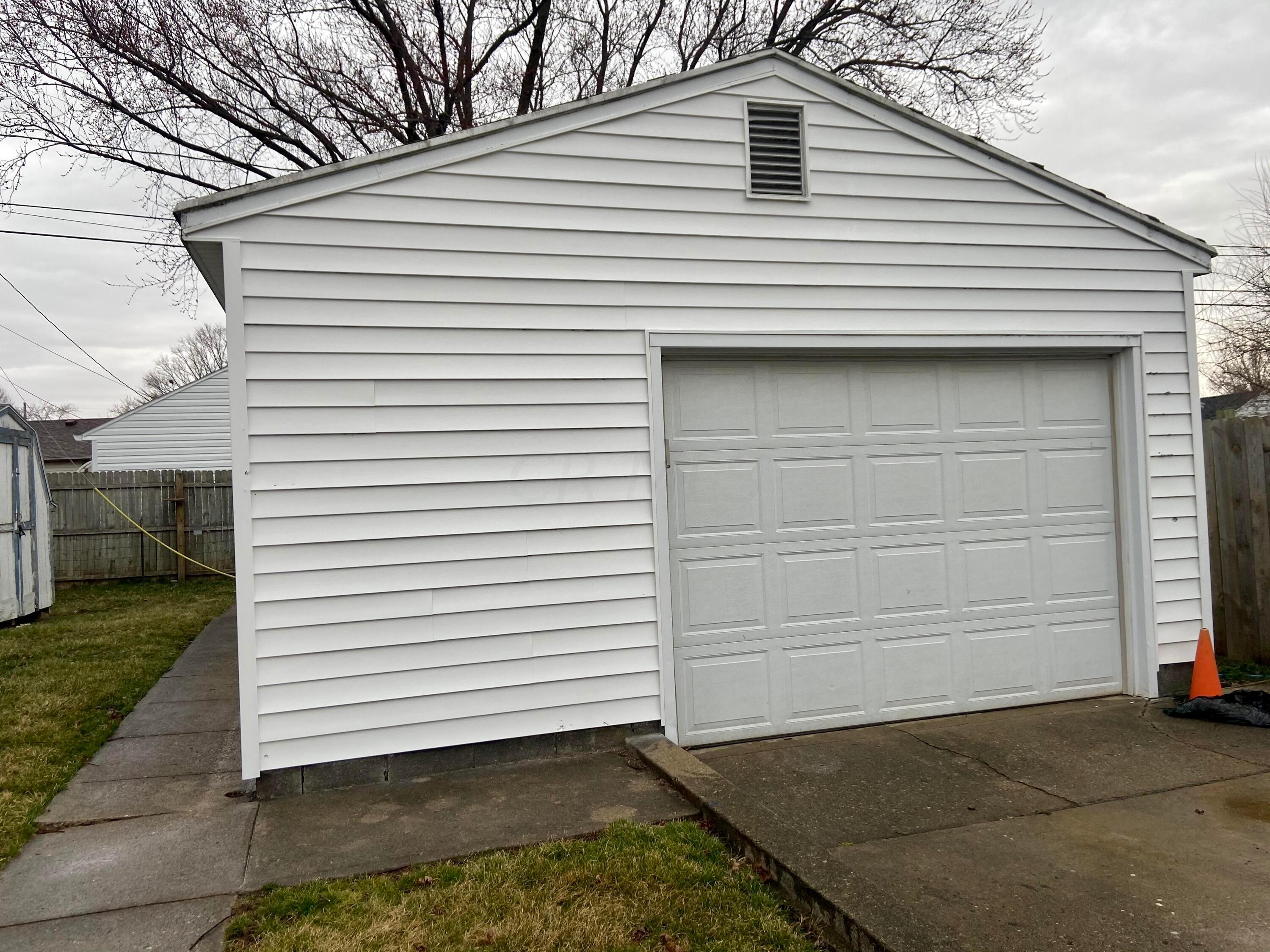 2672 Allen Drive Springfield, OH 45505 - Photo 9 of 9