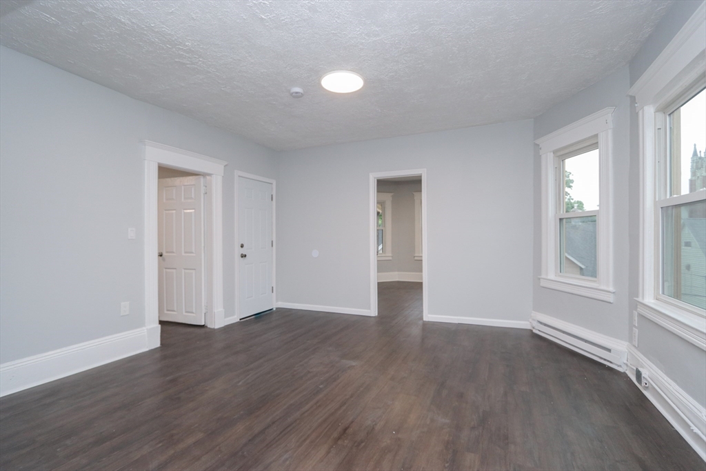 36-38 Chapel Street Springfield, MA 01109 - Photo 9 of 40 Gallery Image 9