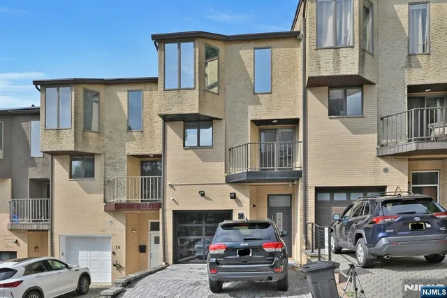 a car parked in front of a building
