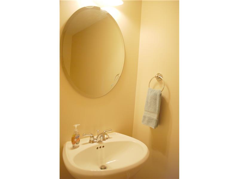 10486 Silver Ridge Circle Fishers, IN 46250 - Photo 12 of 24 Gallery Image 12